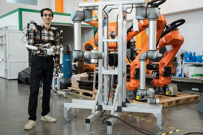 В России создали экзоскелет «Аватар» для дистанционного управления роботами